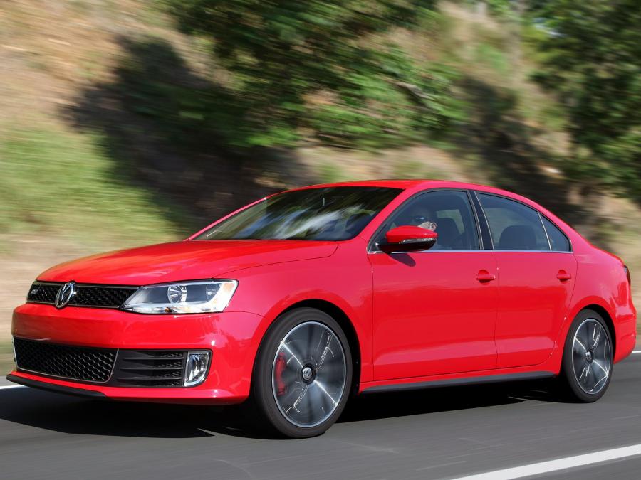  Volkswagen Jetta GLI 2011 года  (фото 8 из 15)